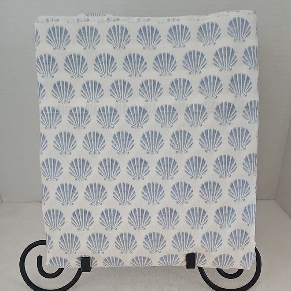 laura-ashley-bedding-laura-ashley-blue-and-white-seashells-coastal